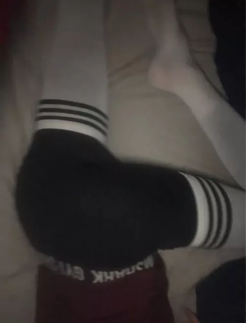 i can’t get tired🥺fuck me to sleep?