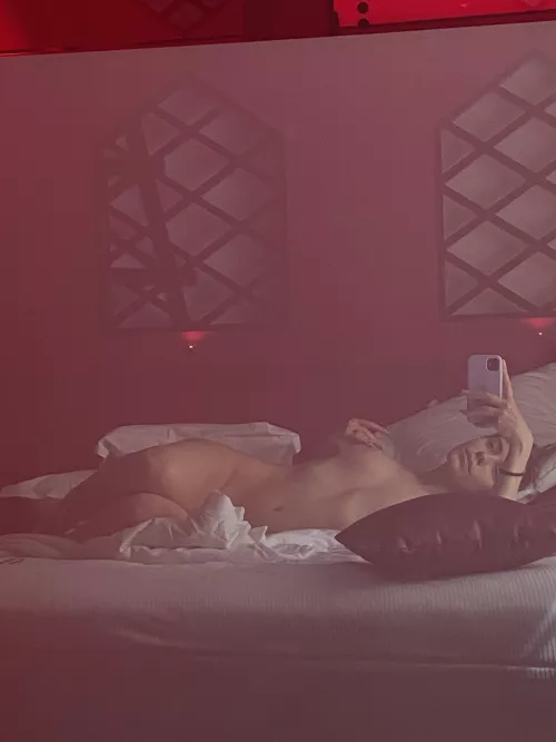 I don’t have a bf to send nudes to, so I’ll just post them for you guys