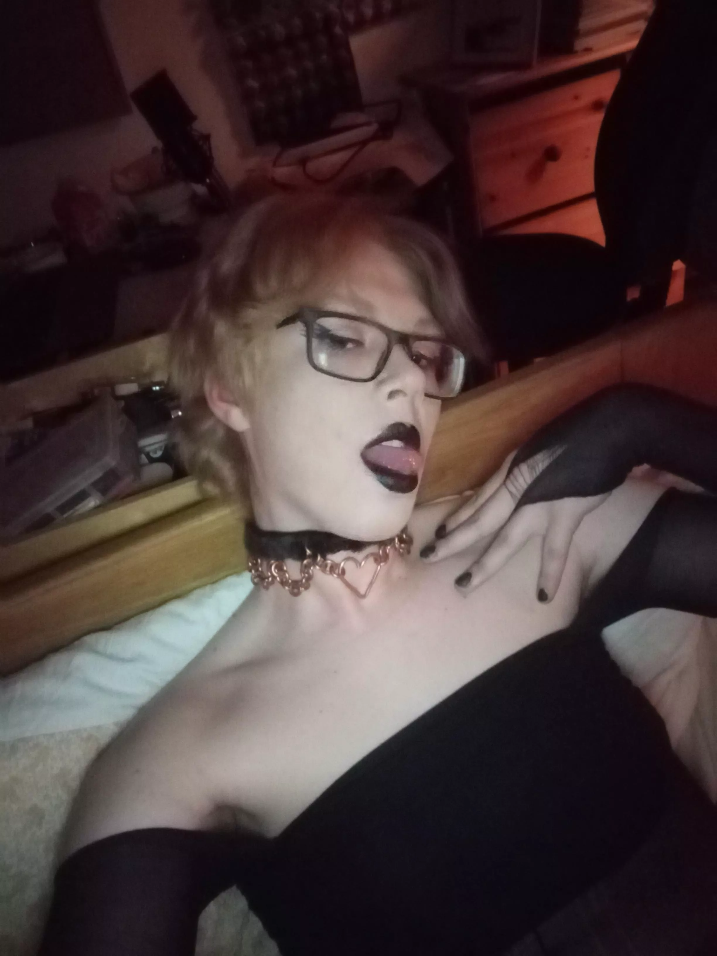 i feel so hot rn
