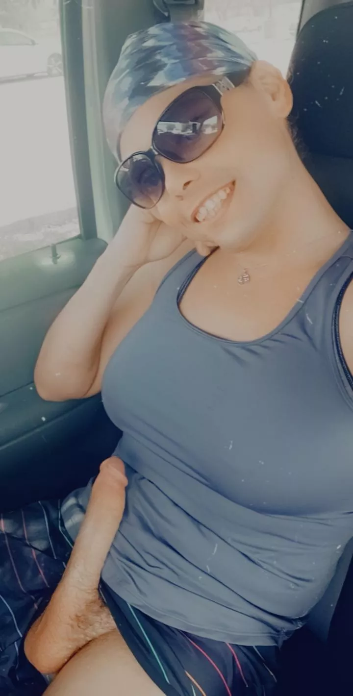 I get so hard after a good workout, hormones are weird 🤷‍♀️🌈
