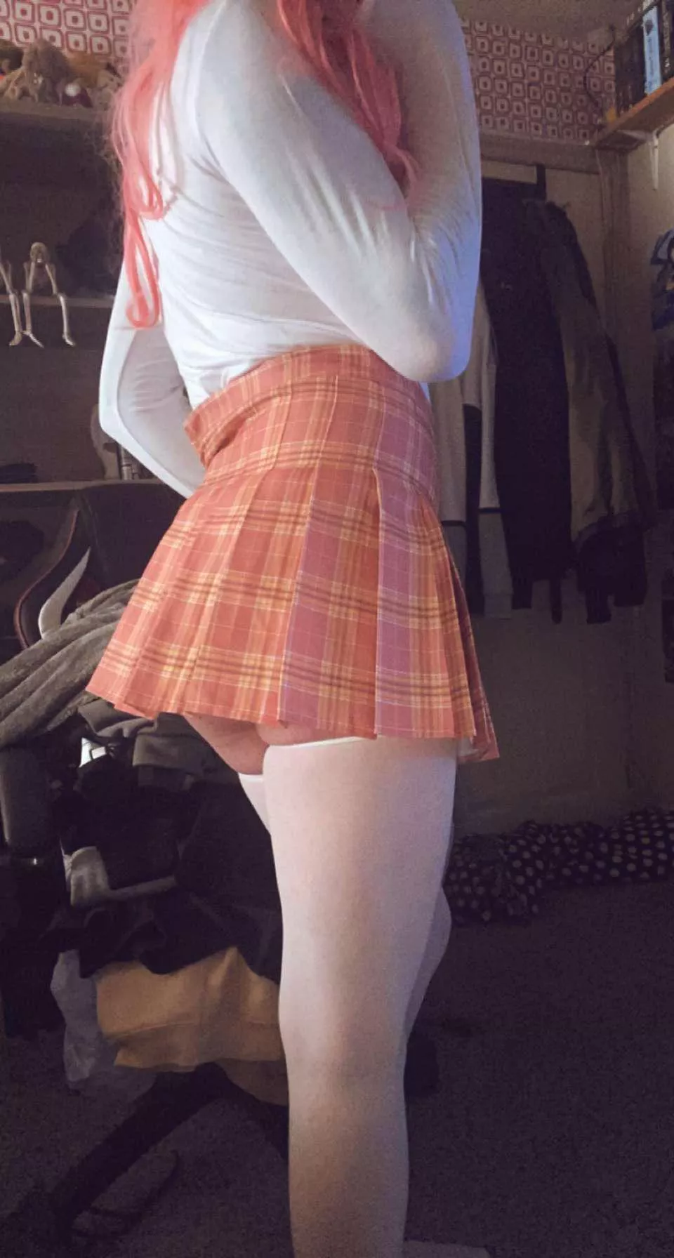 I got a new skirtttt 💕💕