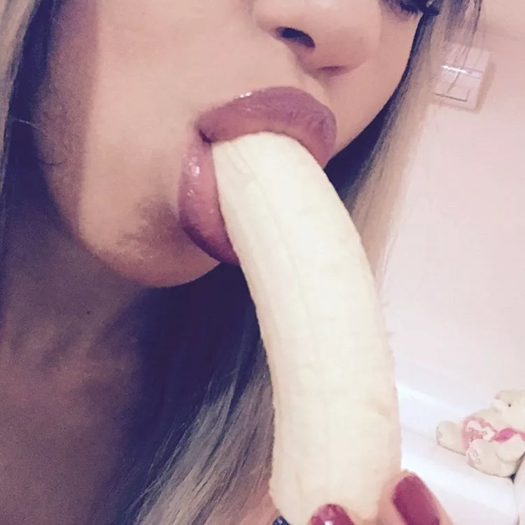 I hate having an oral fixation :/