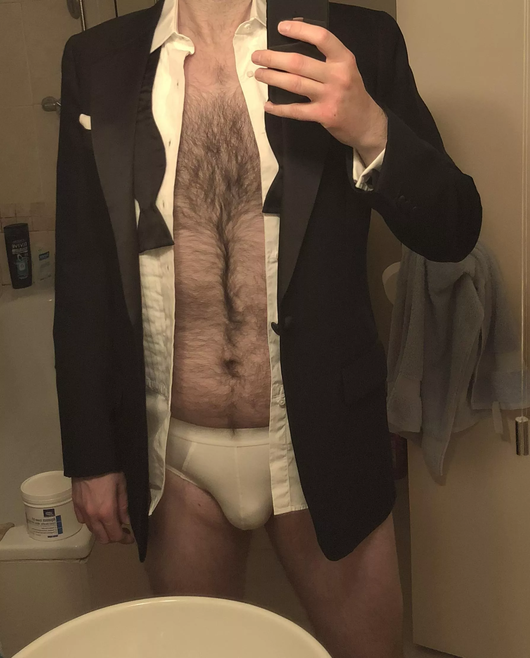 I have my first post-pandemic black tie event this weekend and I’m checking my tux still fits. How about I just go like this? No need to worry then if my trousers still fit (41) I have my first post-pandemic black tie event this weekend and I’m checking my tux still fits. How about I just go like this? No need to worry then if my trousers still fit (41)