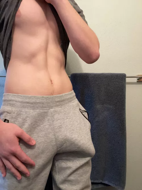 I hear people like grey sweatpants…