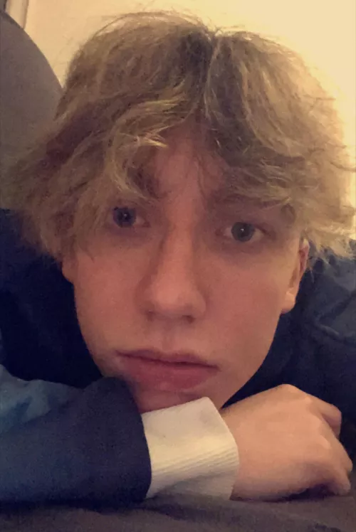 I just want a cute gamer bf to cuddle with…