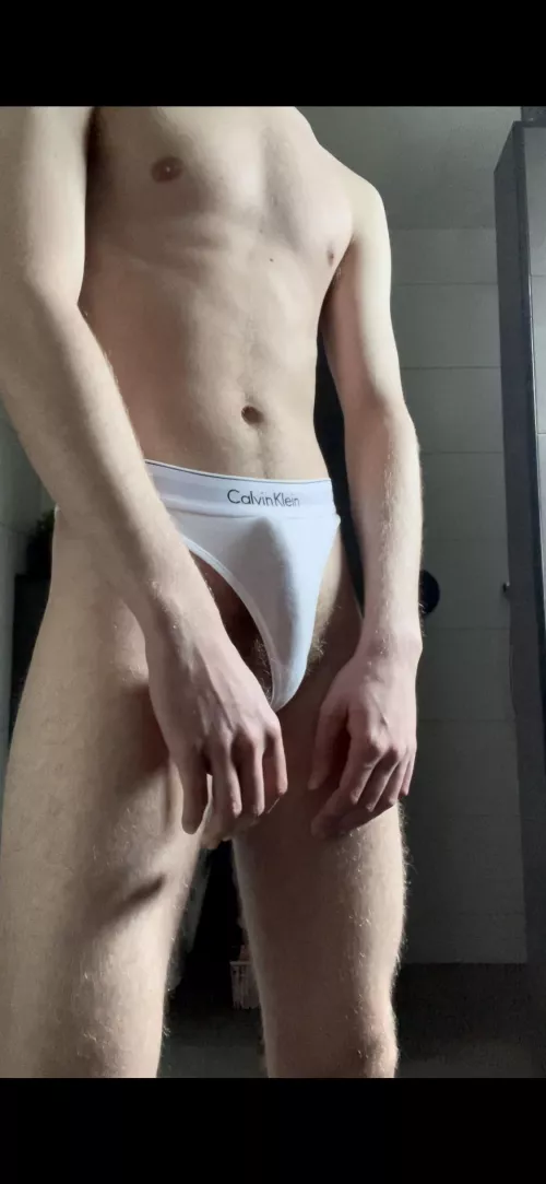 I know you like 19 yo boys in Calvinsš