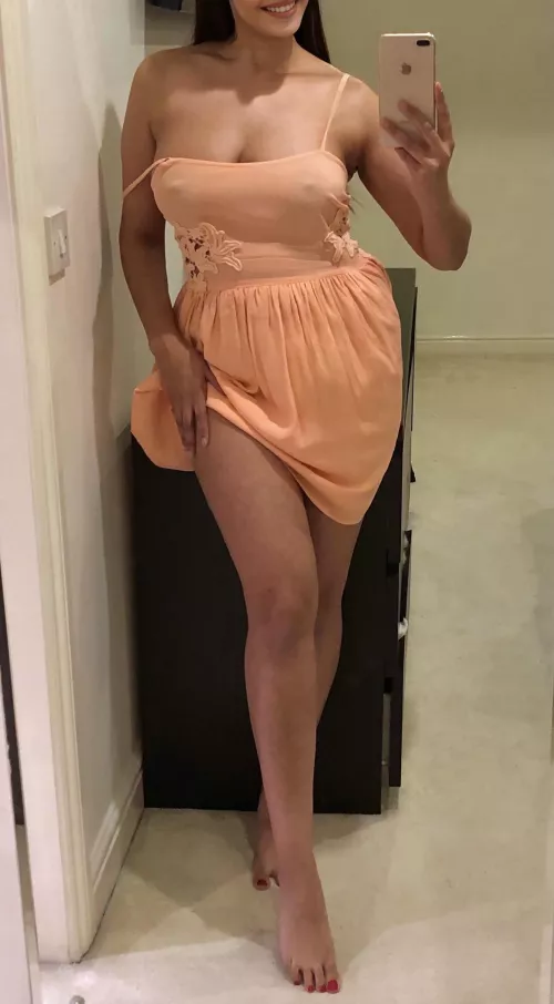 I know you're looking at my nipples...😉 British Punjabi Indian [domme]