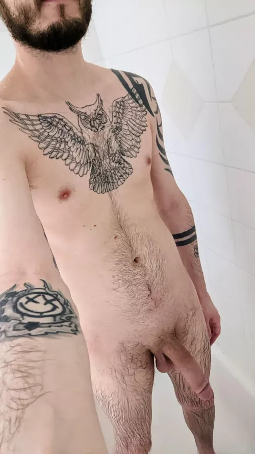 I like reading and replying to messages while I'm in the shower 😬🤐