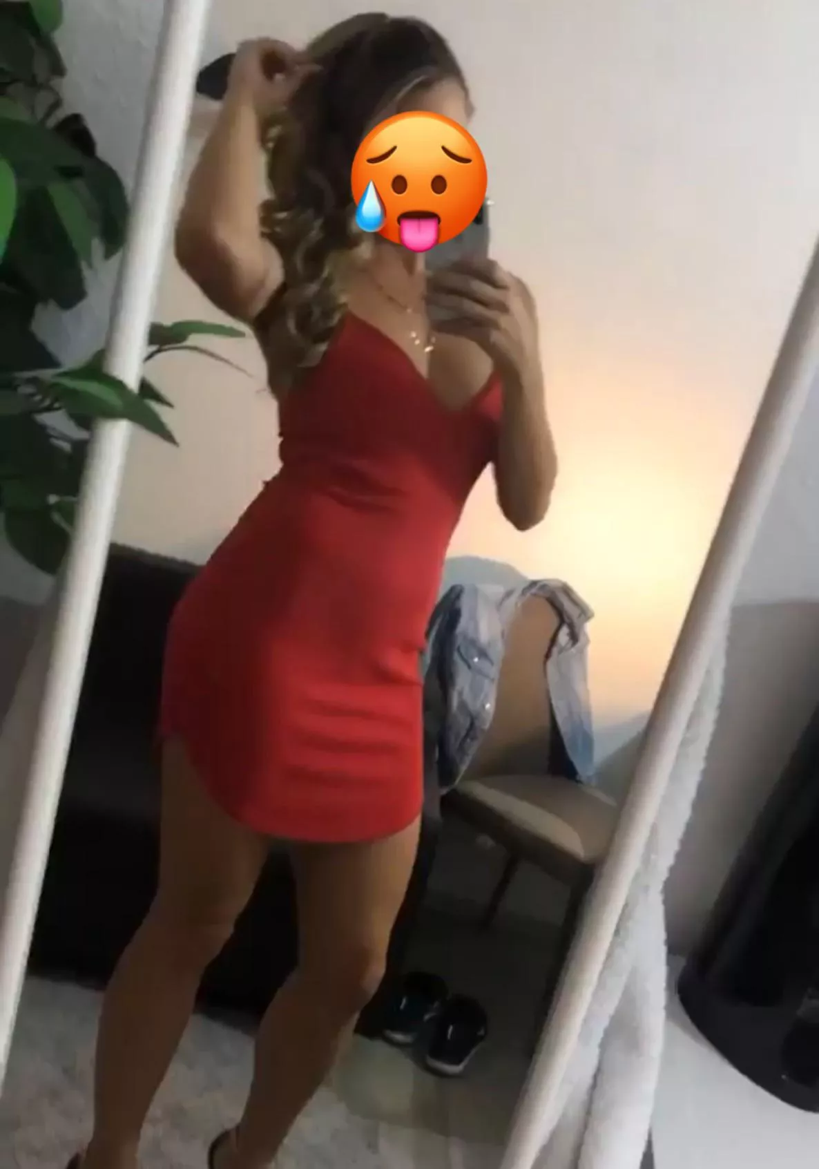 I like to wear red