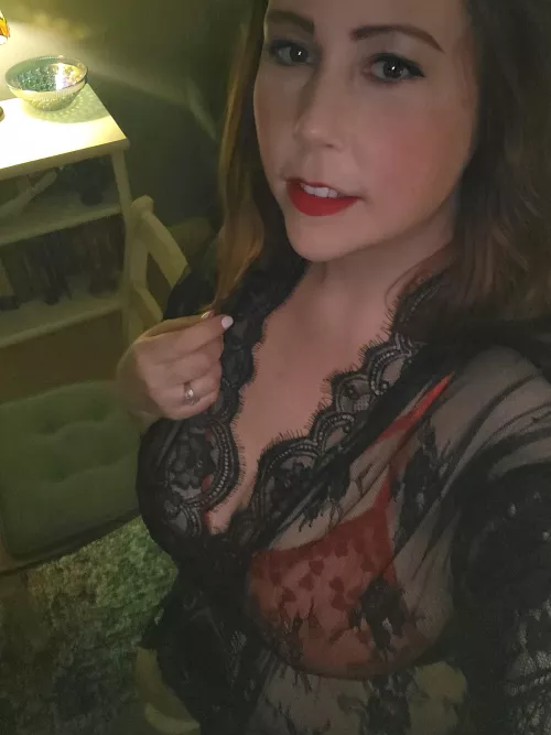 I love being a milf but want to be a hotwife as well!