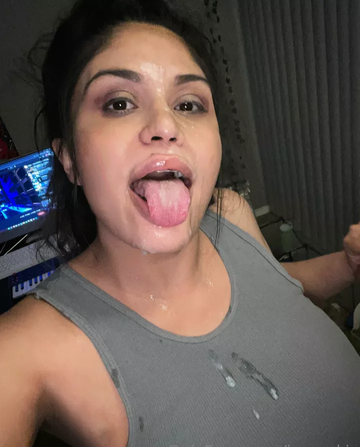 I love cumm.