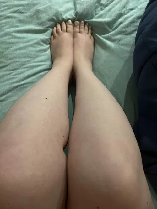 I need a cock between them