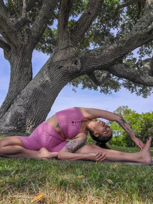 I need a stretching partner