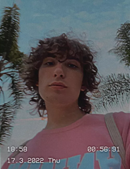 I need gaymer friends 🥺