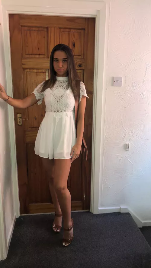 I need to see more tributes on my day off! Come on guys get spraying on me 👸🏻