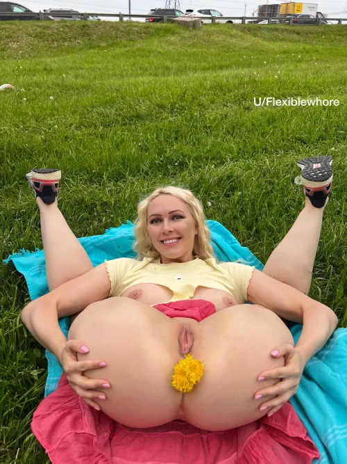 I want to be fucked a roadside, would you be embarrassed to do that?😜 (f)