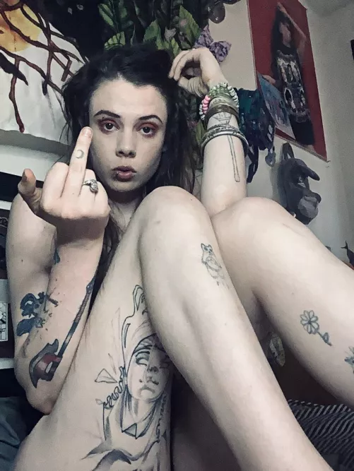 I want to laugh at your little clit until you cry and beg Me to stop 🤣 [domme]
