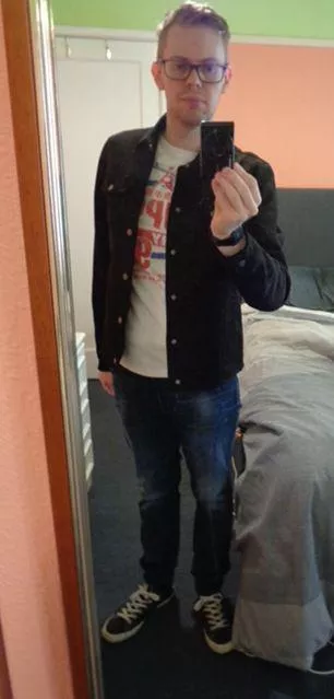 I went on a great date yesterday, but then he told me via text that he only wanted to be friends. :( But, still, a new gay friend is better than nothing! :) I went on a great date yesterday, but then he told me via text that he only wanted to be friends. :( But, still, a new gay friend is better than nothing! :)