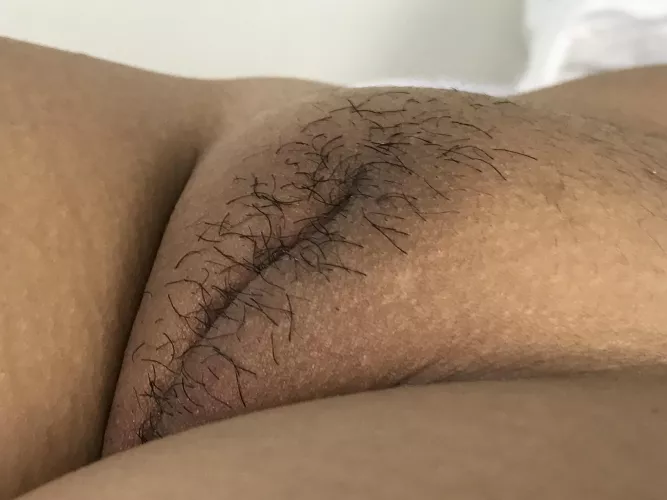 I would love a long tongue now…gently tickling my mound!