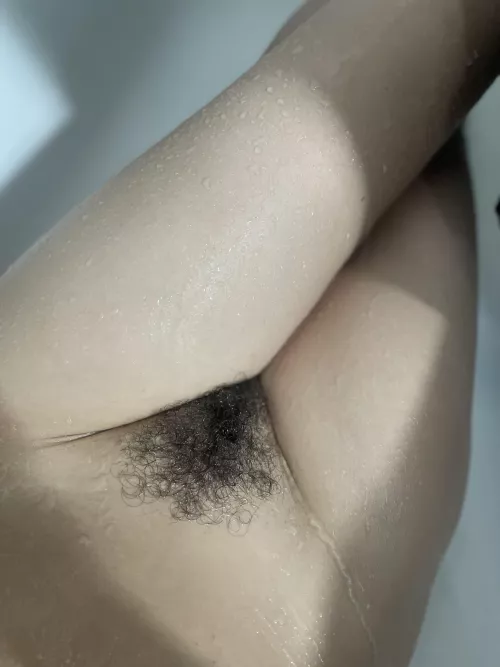 I’d love some cum on my rug😉🤤