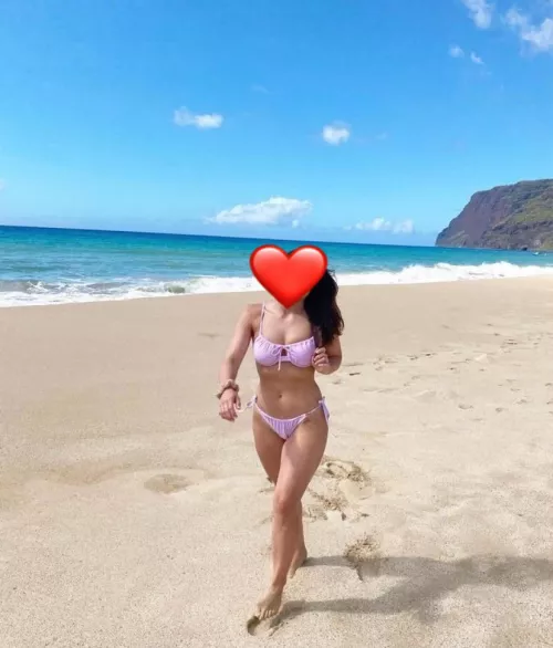 If we get 10upvotes I’ll share a hidden video of the wifey in yoga pants ! Make sure to run it up if you want it !