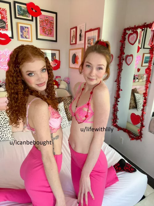 If you had to choose one… redhead or redhead? 👩🏻‍🦰👩🏻‍🦰