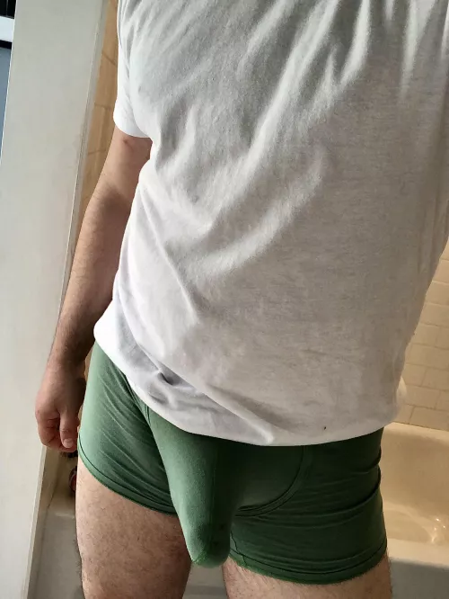 If you see a guy with a white shirt and bulge doing some yard work, come over and say hi 😉