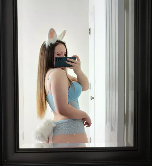 I'll be your bunny and hop hop hop for you 🐇💕