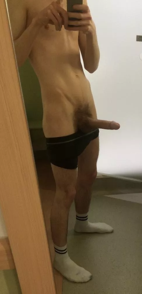 I’m 22 and my boyfriend cheated on me with a muscular guy. He said it’s my fault for not making an effort with my body at the gym. Do any of you guys like slim guys? I’m 22 and my boyfriend cheated on me with a muscular guy. He said it’s my fault for not making an effort with my body at the gym. Do any of you guys like slim guys?