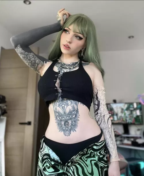 I’m a dominant mommy seeking for a submissive slave to Dominate, Collar, Pegged, Trained and Explore into the full lifestyle so will can both happy. Snapchat; Goddessangel586