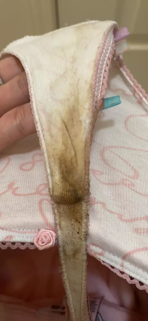 I’m a messy wearer 🙊