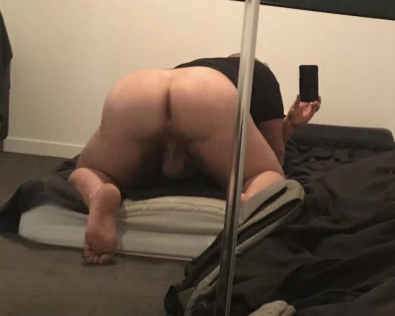 I’m a top too, so this is a virgin ass