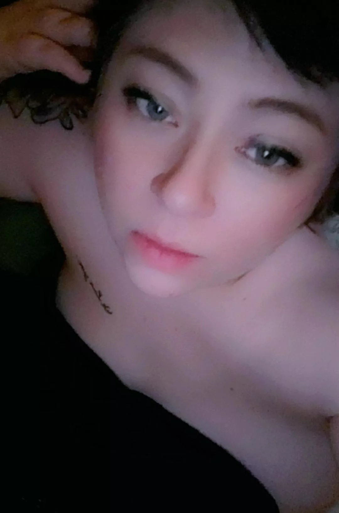 im bored :( 25F