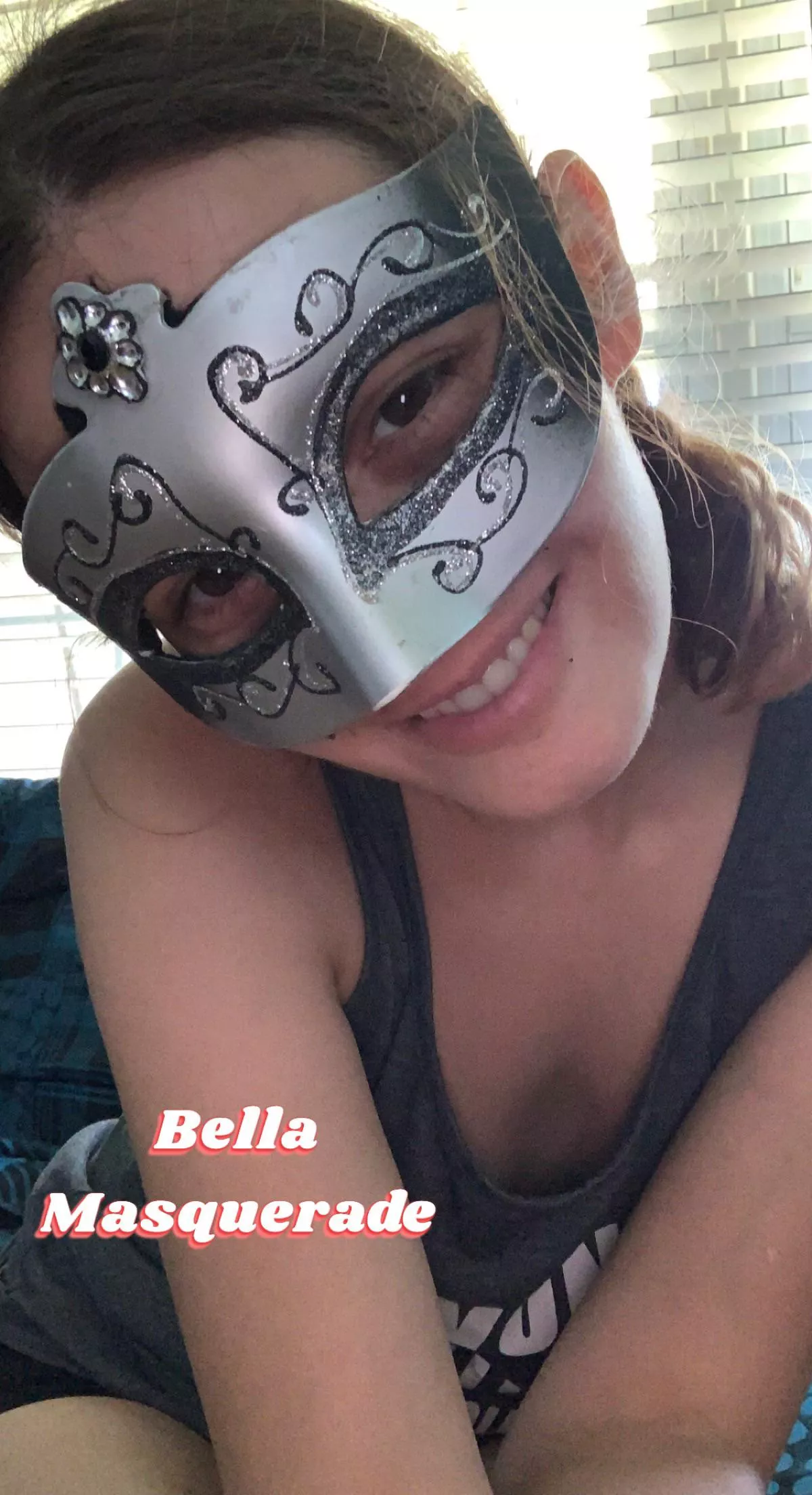 I’m getting on very soon come join the mask kinky milf :) going to have the lush in and games too 🥵