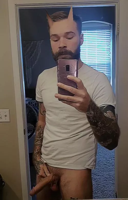 I'm gonna need your signature for this package 📬