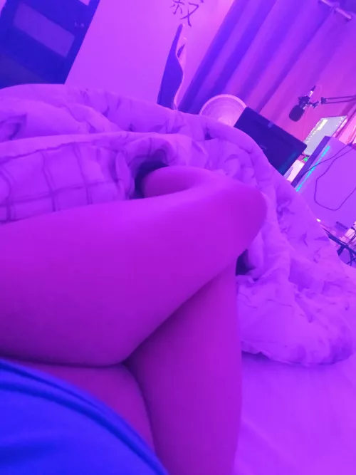 I'm just a poor femboy, I don't have dresses n that shit, but I'm trying to do my best for being sexy 🥺