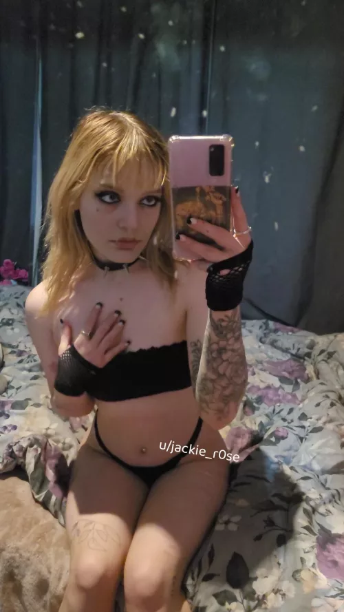 I'm no nail artist but I did these myself and I rlly like them :)