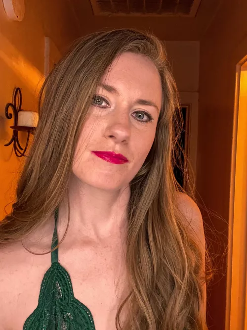 I’m not good at applying lipstick.