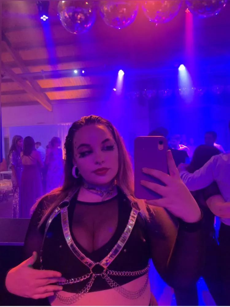 I'm partying
