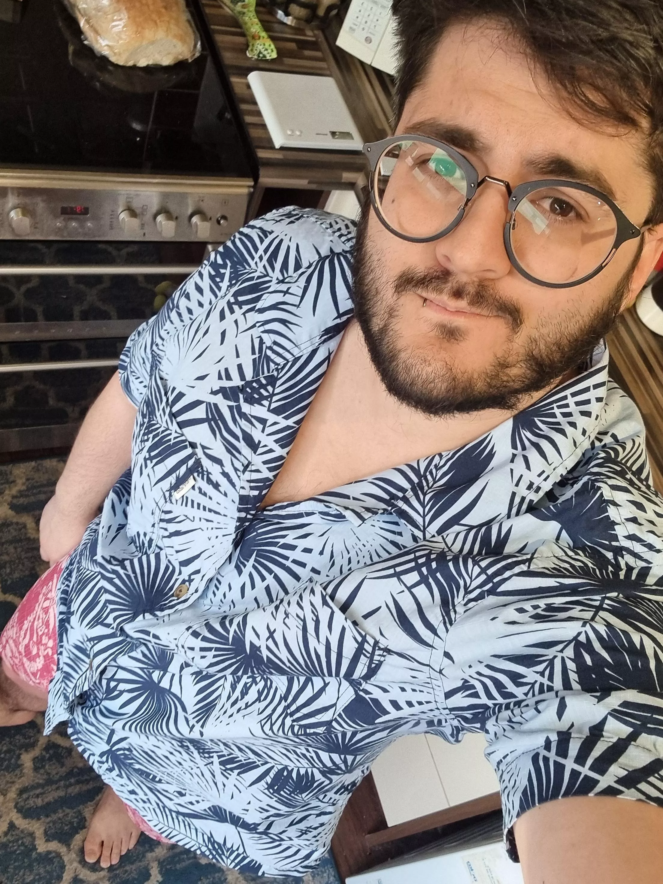 I'm ready for nerdy boy summer 😅🤣 come chat while I dog sit and play wow with wine 🥂