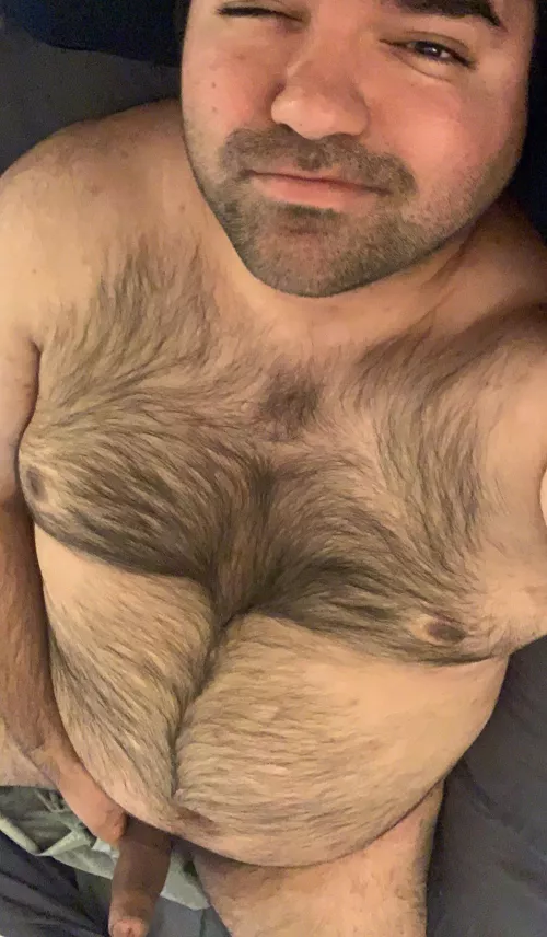 I’m so horny and hairy ;)