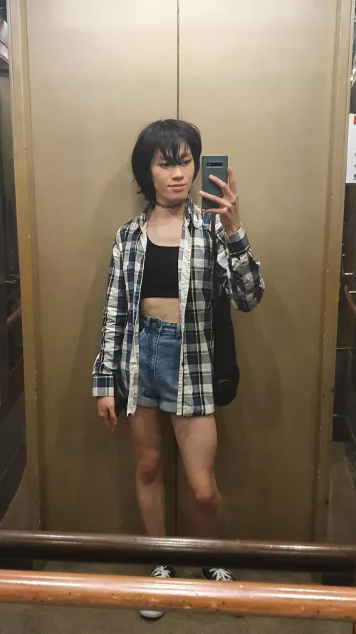 I'm starting to really enjoy going out dressed fem