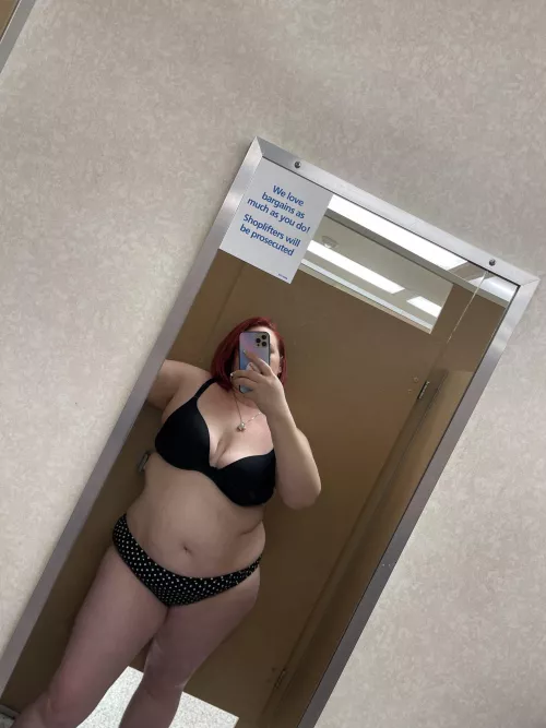 I’m waiting for you in the fitting room!