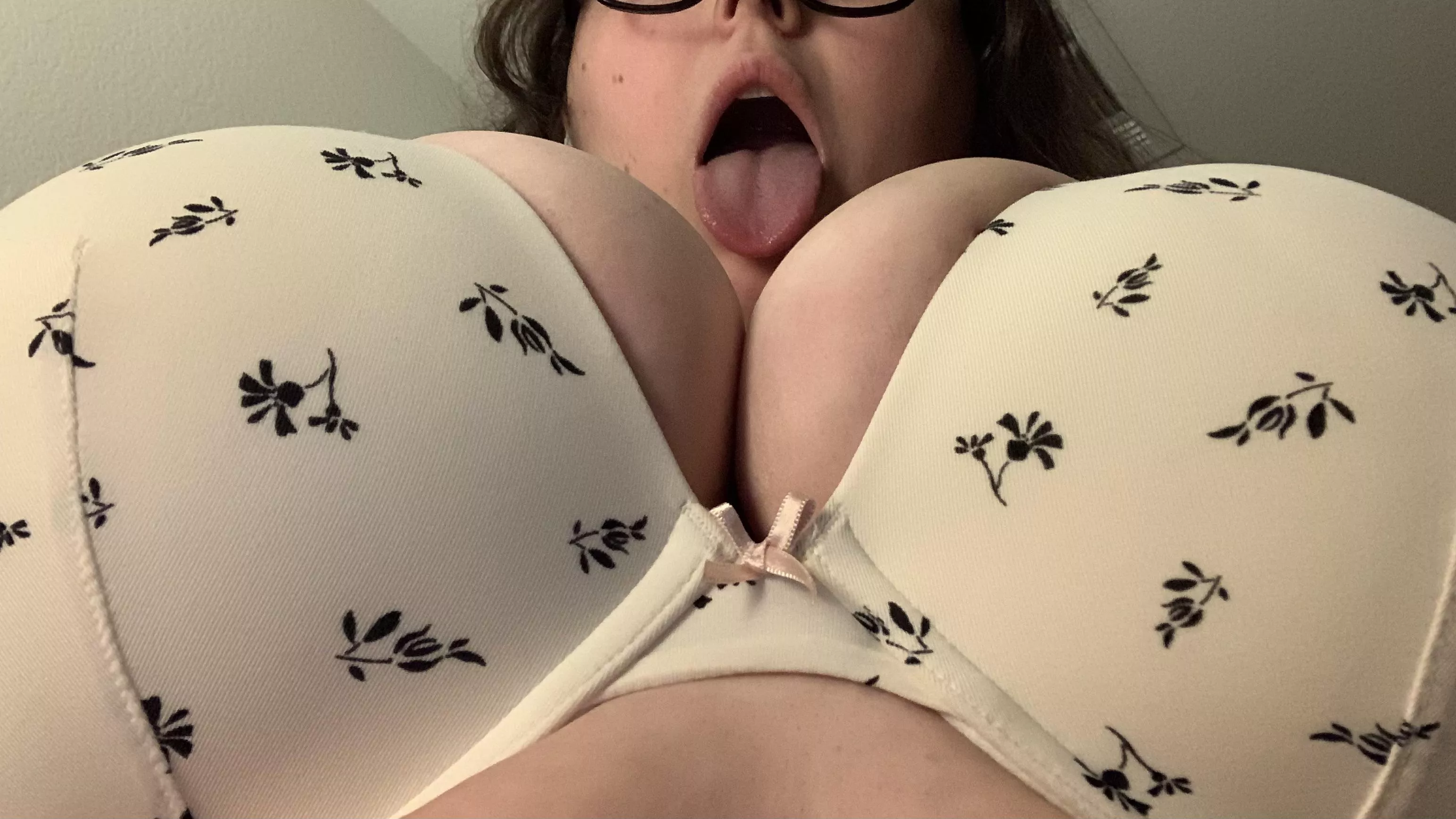 I’m waiting for your thick load <3