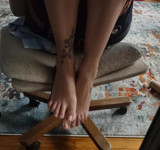 in my PJs but toes are out. poor toe got a bruise 😭