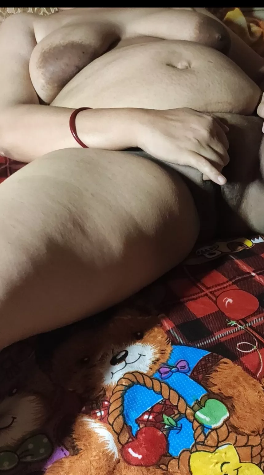Indian wife, Looking for white alpha male to breed me, in front of my little cuckold