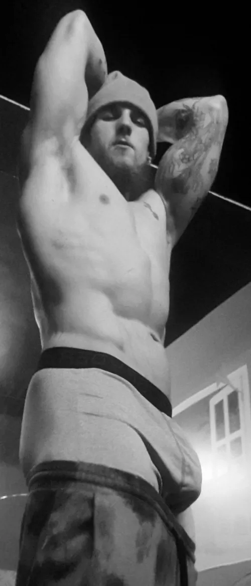 Inked fitness 31 year old 🔥 check profile 💋