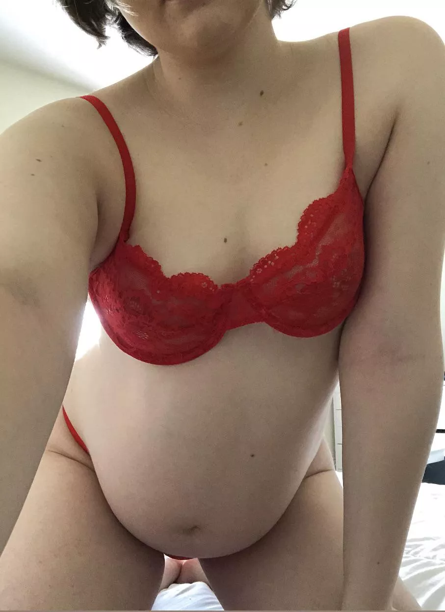Interested in purchasing my milk 🍼🥛? Message me let’s chat ;)
