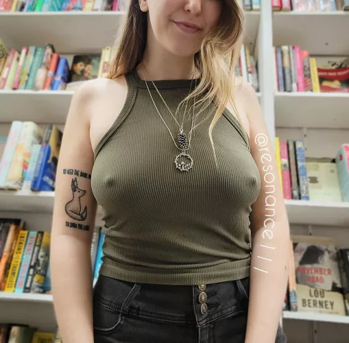 it was a little chilly at the bookstore today 🖤