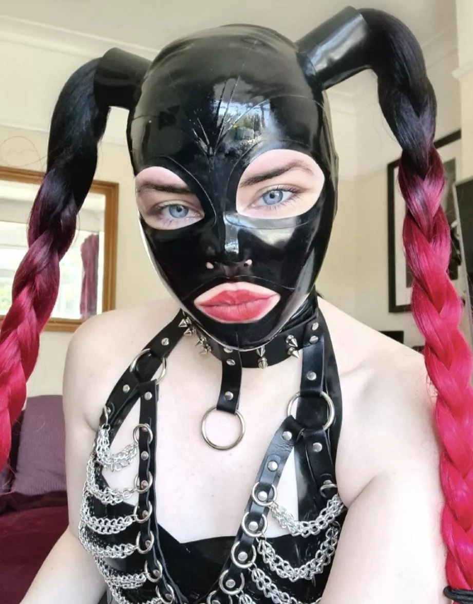 It was my birthday and I didn't get to wear latex but I did get anal 💦🔥